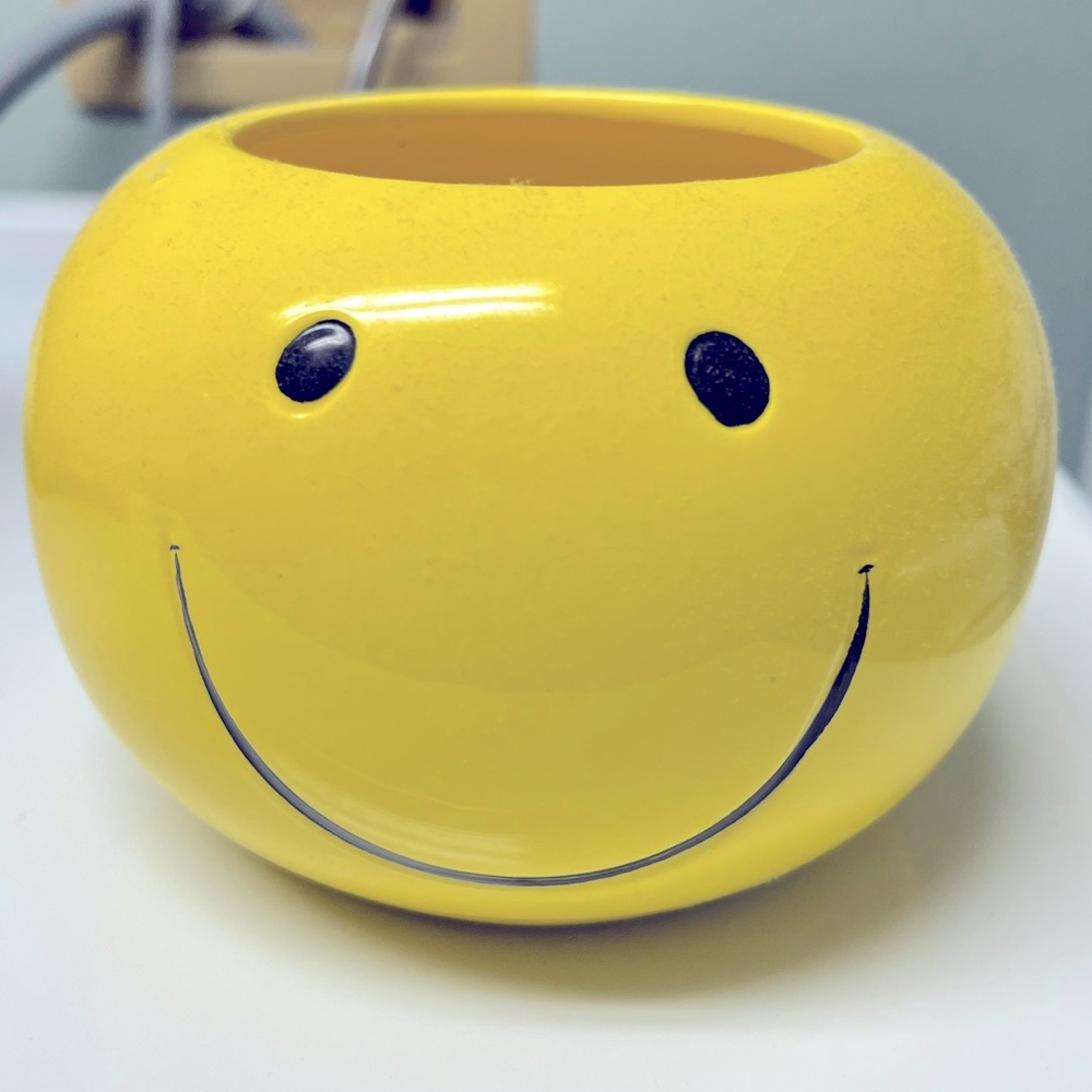 Smiley Face Vase Planter - Vintage - 1999s